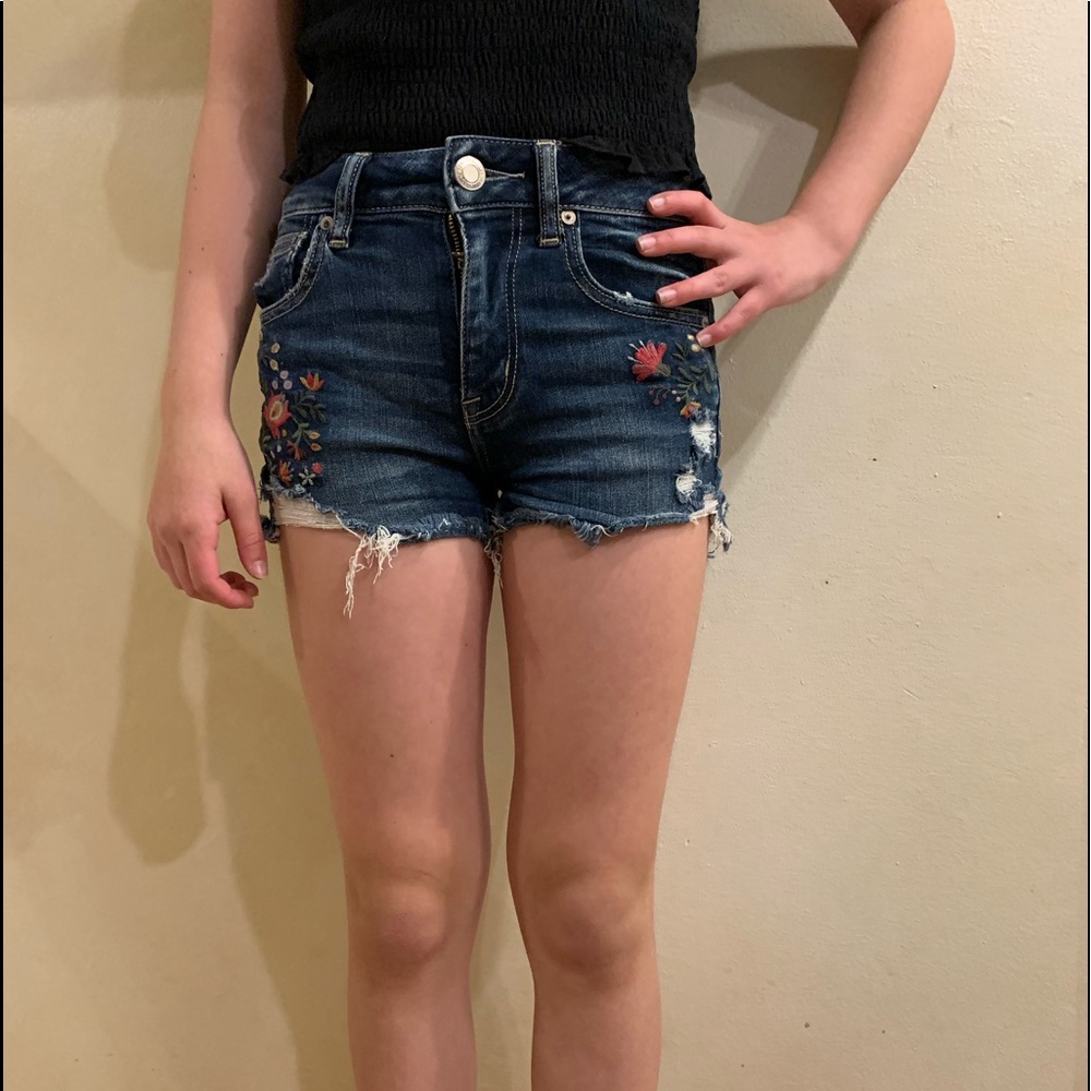 Floral embroidered jean shorts